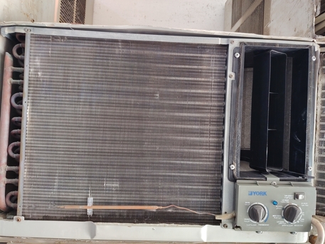 Khobar, Air Conditioning, Window Ac 1.5 Ton Good Cooling Good 💯 Good Condition Original Not Repair 1month Warranty