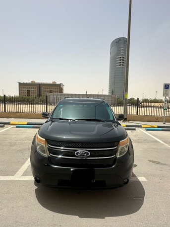 Riyadh, Vehicles, Cars & Trucks , SAR 25000,  Ford Explorer,  2013,  Automatic,  302000 KM,