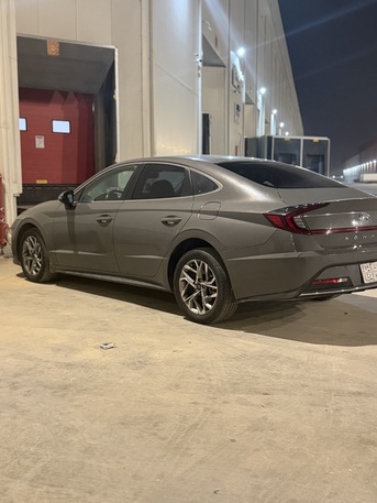Riyadh, Vehicles, Cars & Trucks , SAR 42,  Hyundai Sonata,  2020,  Automatic,  295000 KM,  Sonata For Sale  Urgent