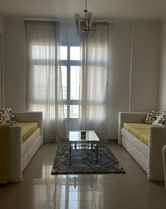 Dubai, Furniture, AED 2200,  Daybeds/Sofas For Sale