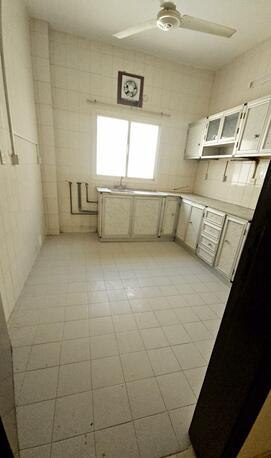 Hoora, Apartments, Flats, Houses & Villas, BHD 250/month,  3 BR,  3 Bedroom Semi Furnished Flat For Rent With Ewa