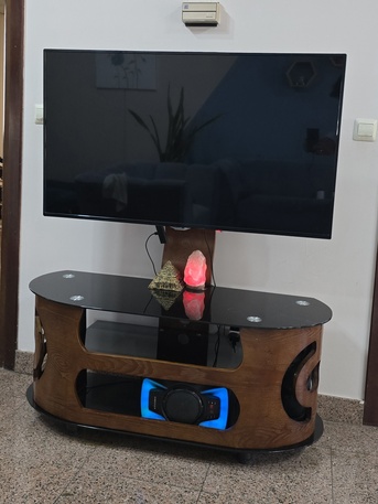 Rabigh, Furniture, SAR 250,  Wooden TV Table With Glass & Metal &ndash; Black & Brown &ndash; Good Condition