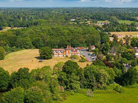 London, Travel, Quiet Countryside Hotel Near London &ndash; Grovefield House Hotel By UNO Hotels