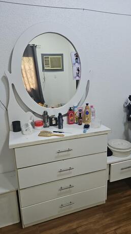 Jubail, Household Items, SAR 1000,  Bed & Dresser Set For Sale