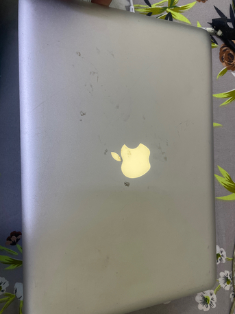 Riyadh, Tablet Computers, SAR 1200,  Macbook Pro