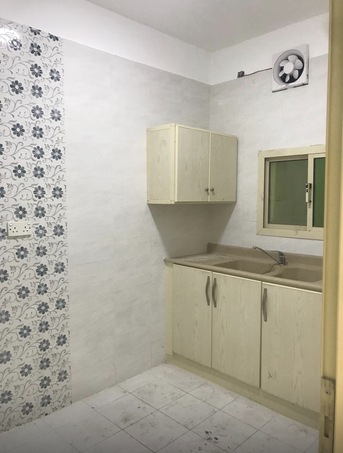 East Riffa, Apartments, Flats, Houses & Villas, BHD 130/month,  1 BR,  Room For Rent, 130BD With EWA Spacious Parking In EAST RIFFA BU KUWARA