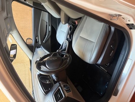 Jeddah, Vehicles, Cars & Trucks , SAR 35000,  Ford Escort,  2020,  Automatic,  1000215 KM,  Full Option