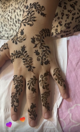 Al Murabba, Beautician, Elegant Henna Designs For All Occasions