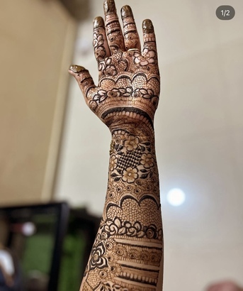 Al Murabba, Beautician, Elegant Henna Designs For All Occasions