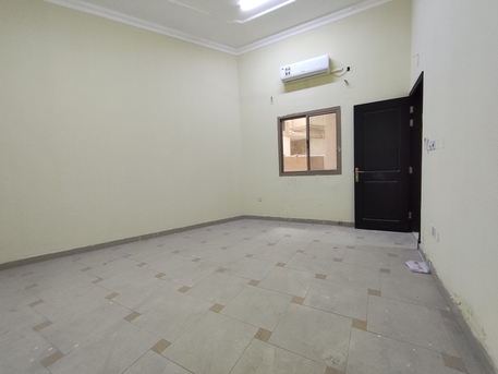 Juffair, Apartments, Flats, Houses & Villas, BHD 160/year,  1 BR,  Juffair:- Studio Flat On Rent With Unlimited Ewa..