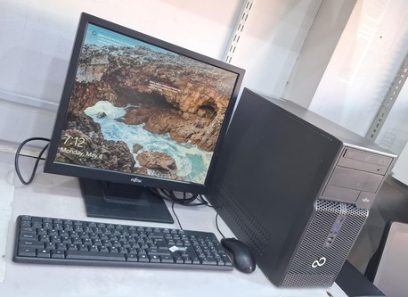 Manama, Computers, BHD 33,  FUJITSU Core I5 Computer Set 4GB RAM 500GB HDD 19" HD Multimedia Monitor Win 10 Pro Ready