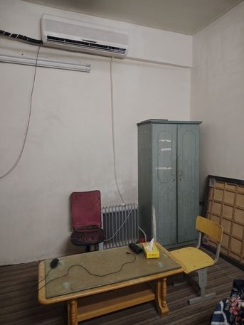 Al Wizarat, Rooms for Rent, SAR 700/month,  One Big Furnished Room Available For Executive Bachelor
