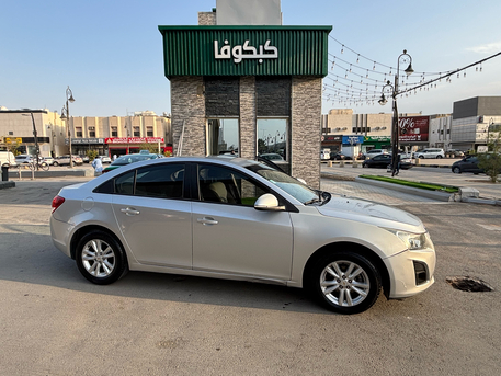 Riyadh, Vehicles, Cars & Trucks , SAR 15000,  Chevrolet Cruze,  2015,  Automatic,  240000 KM,