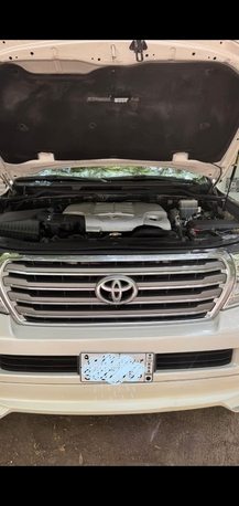 Khobar, Vehicles, Cars & Trucks , SAR 118000,  Toyota Land Cruiser,  2015,  Automatic,  302000 KM,