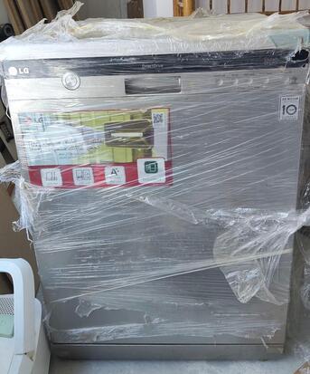 Manama, Appliances, BHD 1,  Dish Washer And LCD TV