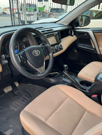 Manama, Vehicles, Cars & Trucks , BHD 1,  Toyota RAV4,  2016,  Automatic,  250000 KM,  Rav4
