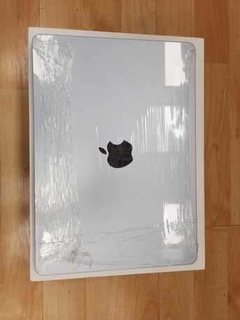 Riyadh, Computers, SAR 4299,  MacBook Air 13 M4 Ram 16GB SSD 512GB CPU 10Core BC 5