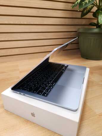 Riyadh, Computers, SAR 4299,  MacBook Air 13 M4 Ram 16GB SSD 512GB CPU 10Core BC 5