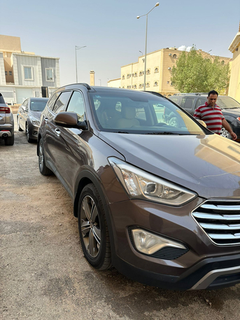 Riyadh, Vehicles, Cars & Trucks , SAR 48000,  Hyundai Santa Fe,  2015,  Automatic,  201500 KM,  Hyundai SantaFe Grand  Full Option