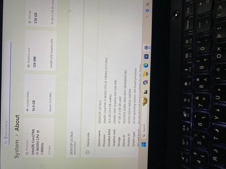 Riyadh, Computers, SAR 1200,  Thinkpad X1 Carbon Core I7-8th Generation,16GB RAM,NVMe 256GB