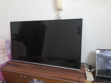 Manama, Air Conditioners, BHD 1,  Pearl 2 Ton Ac & Tcl TV For Sale