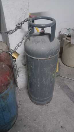 Gudaibiya, Household Items, BHD 26,  Nader Gas Cylinder With Regulator- BD 26, Without Regulator-BD 22
