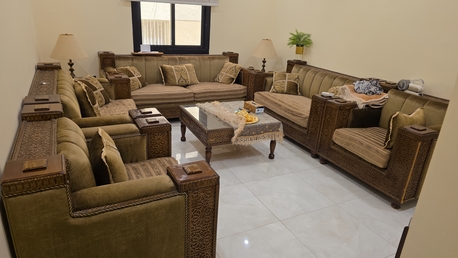 Al Aziziyah, Furniture, SAR 1000,  9 Seater Sofa Set With 1 Center Table And 2 Side Table