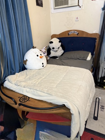 Riyadh, Furniture, SAR 200,  One Queen Size & Single Size Bed For Kids Or Teens Or Adults