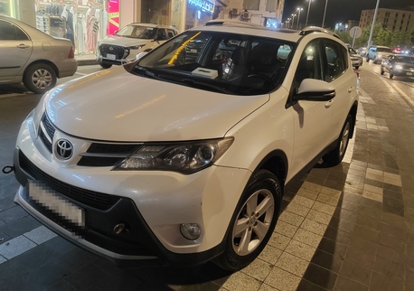 Madinah, Vehicles, Cars & Trucks , SAR 36500,  Toyota RAV4,  2013,  Automatic,  424 KM,  In Very Good Condition For Sale