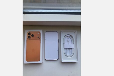 Brunei, Mobile Phones, BND 500,  Wholesales Apple IPhone 17pro Max 1Tb & Sony Ps5 Pro 2Tb Bundle