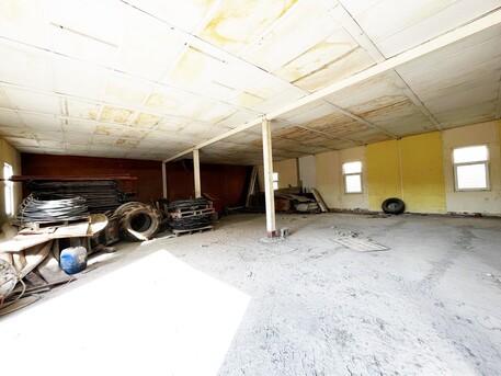Tubli, Warehouses, BHD 1500,  Industrial Freezer ( 94 Feet ) For Rent In Tubli