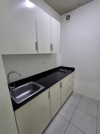 Hoora, Apartments, Flats, Houses & Villas, BHD 140/month,  1 BR,  Studio 140bd With Ewa Ac Near Tea House Hoora