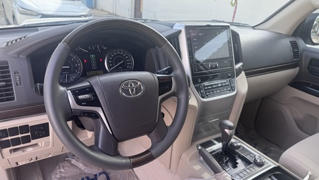 Riyadh, Vehicles, Cars & Trucks , SAR 165000,  Toyota Land Cruiser,  2019,  122000 KM,  ,V6,GXR2