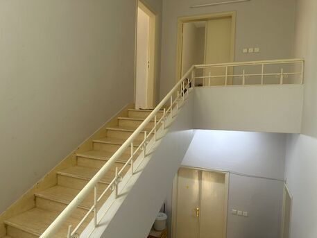 Al Malaz, Apartments, Flats, Houses & Villas, SAR 20000/year,  4 BR,  20 Sq. Meter,  4 Bedrooms Available For Shared Accommodations In Villa Portion (1 St Fl ) Private Access