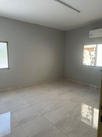 Al Malaz, Apartments, Flats, Houses & Villas, SAR 20000/year,  4 BR,  20 Sq. Meter,  4 Bedrooms Available For Shared Accommodations In Villa Portion (1 St Fl ) Private Access