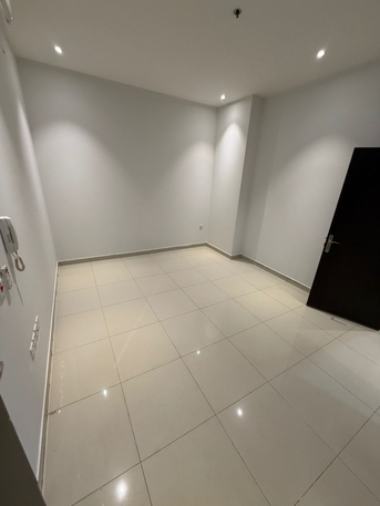 Al Malaz, Apartments, Flats, Houses & Villas, SAR 35000/year,  2 BR,  2BHK Family Apartment Available In Al Malaz Near Murabba