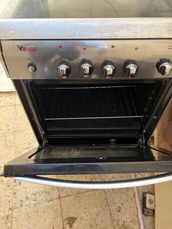 Yanbu, Household Items, SAR 320,  Gas Oven (used) For Sale, Self-ignition, 4-burners
