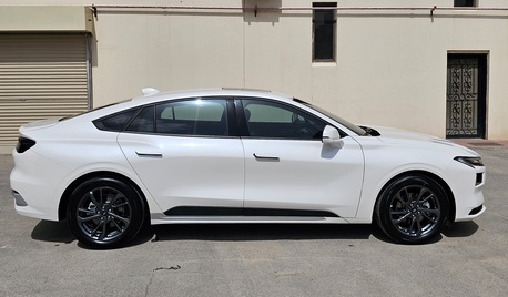 Riyadh, Vehicles, Cars & Trucks , SAR 1,  Ford Taurus Ambient,  2025,  Automatic,  2700 KM,    For Lease Transfer Brand New