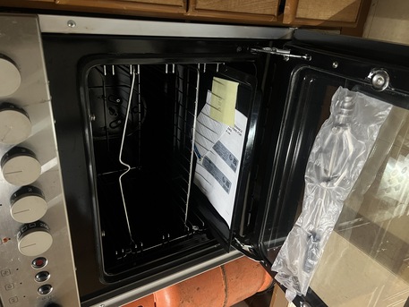 Dammam, Electronics, SAR 499,  Electric 4 Plate Stove With Oven