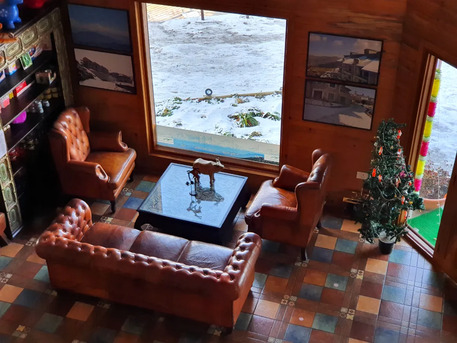 Mumbai, Business, Family Resort Mukteshwar