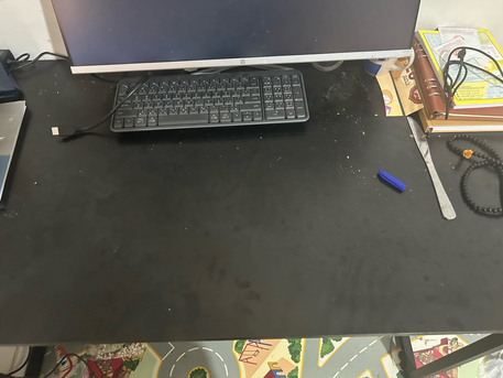 Al Sulaymaniyyah, Furniture, SAR 120,  Computer Table And Rolling Chair