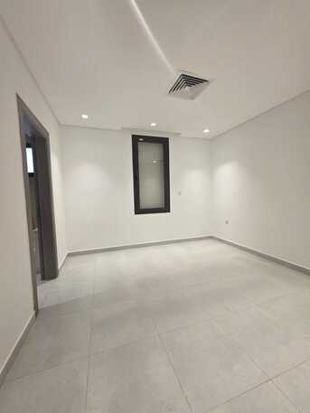 Kuwait City, Apartments, Flats, Houses & Villas, KWD 800/month,  5 BR,  Ground Floor Apartment For Rent In Al-Siddiq With A Private Entrance