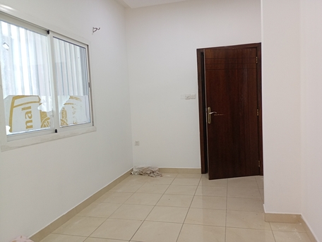 Manama, Apartments, Flats, Houses & Villas, BHD 220/month,  1 BR,  1 BHK SEMI FURNISHED FLAT - INCLUDING EWA