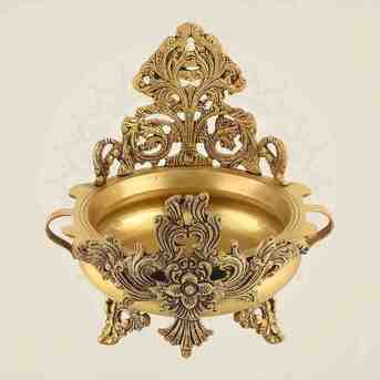Noida, Collectibles, Buy Premium Brass Urli For Stylish Home Décor