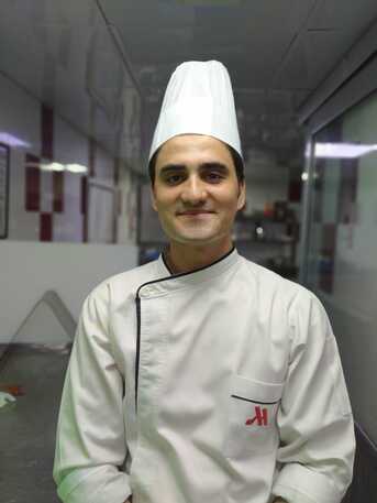 Dubai, Job Seekers, Commis Chef Job Seeking (Commis II / III) &ndash; Dubai  Hello, I Am Currently Looking For A Com
