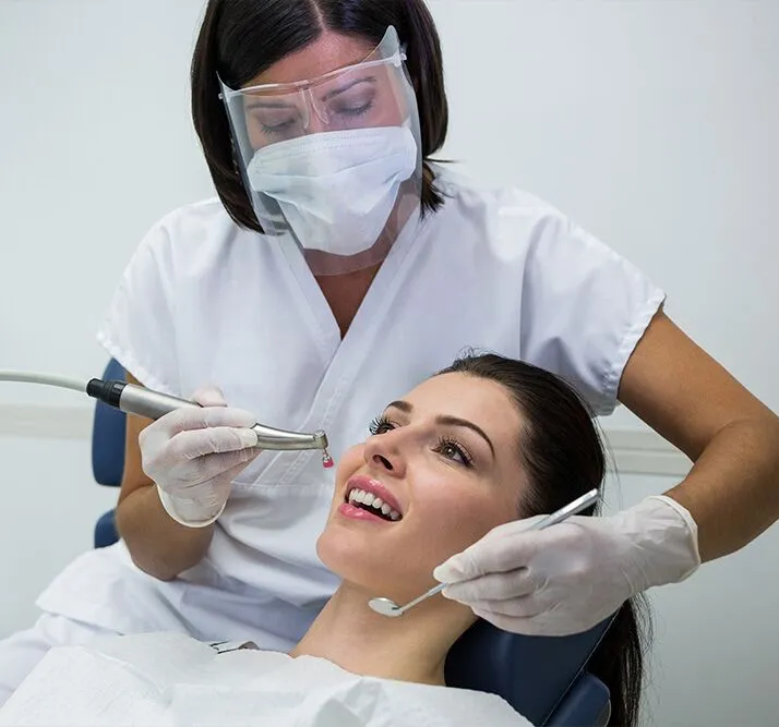 Dubai, Dental, Expert Prosthodontics Dentist Services In Dubai | Implants, Crowns & Full Smile Restoratio