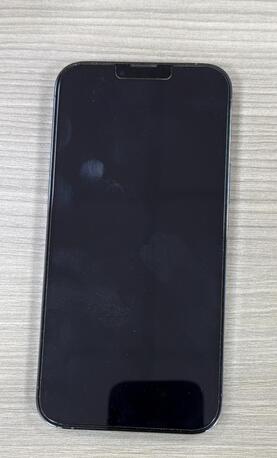 Al Iskan, Electronics, SAR 2700,  IPhone + Apple Watch Together