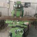 UNIVERSAL KNEE TYPE MILLING MACHINE