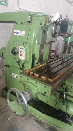 Dammam, Industrial Machinery, UNIVERSAL KNEE TYPE MILLING MACHINE