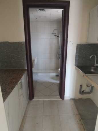 Dubai, Rooms for Rent, AED 3500/month,  1 Sq. Meter,  New Neat & Clean Studio For Rent